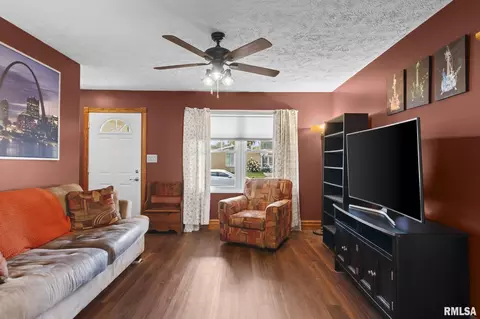 Living - 1828 N Wolfe St, Springfield, IL 62702 photo 1 of 1