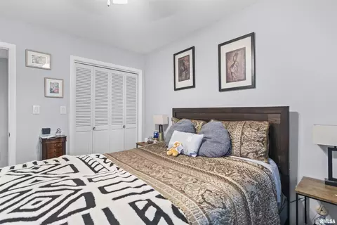 Bedroom - 1908 Jennette Ln, Springfield, IL 62702 photo 1 of 4
