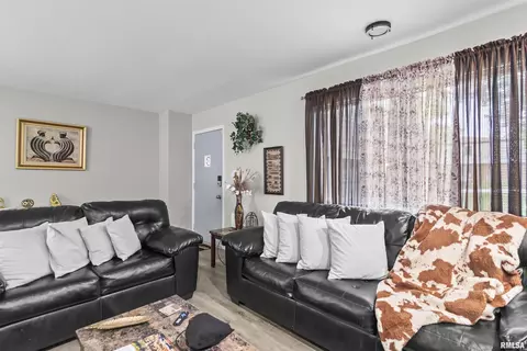Other - 1908 Jennette Ln, Springfield, IL 62702 photo 1 of 12