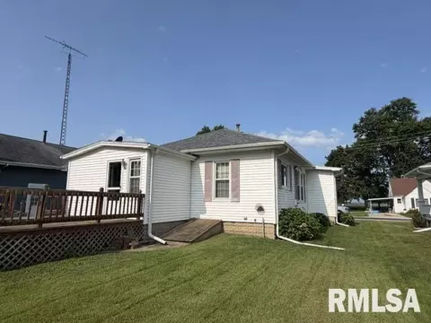 Exterior - 218 N Stanton St, Bluffs, IL 62621 photo 5 of 5