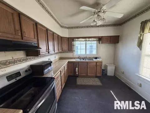 Other - 218 N Stanton St, Bluffs, IL 62621 photo 2 of 3