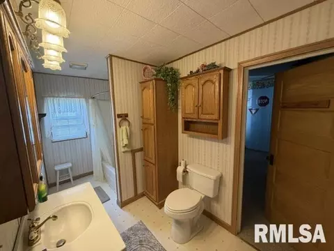 Bath - 218 N Stanton St, Bluffs, IL 62621 photo 2 of 2