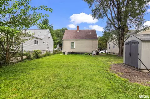 Exterior - 2268 E Keys Ave, Springfield, IL 62702 photo 7 of 7