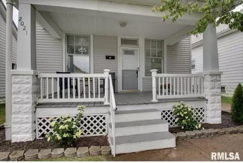 Exterior - 2021 Cherry, Quincy, IL 62301 photo 1 of 4