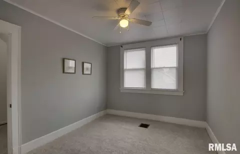 Bedroom - 2021 Cherry, Quincy, IL 62301 photo 1 of 2