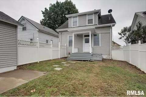 Exterior - 2021 Cherry, Quincy, IL 62301 photo 3 of 4