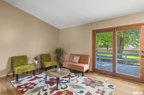Other - 5205 Carlton Dr, Springfield, IL 62703 photo 2 of 5