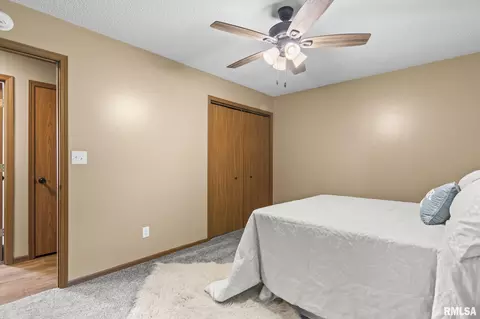 Bedroom - 5205 Carlton Dr, Springfield, IL 62703 photo 3 of 8