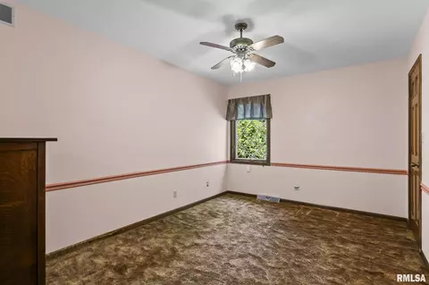 Bedroom - 3508 Bluff Rd, Springfield, IL 62711 photo 10 of 10