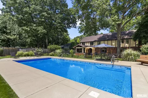 Exterior - 3508 Bluff Rd, Springfield, IL 62711 photo 11 of 14
