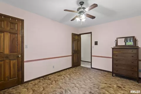 Bedroom - 3508 Bluff Rd, Springfield, IL 62711 photo 9 of 10