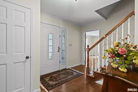 Entry Way - 3508 Bluff Rd, Springfield, IL 62711 photo 2 of 3