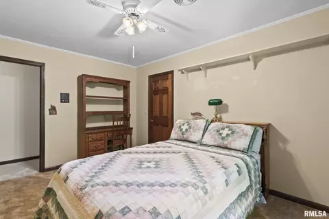 Bedroom - 3508 Bluff Rd, Springfield, IL 62711 photo 8 of 10