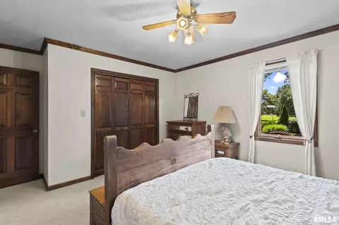 Bedroom - 3508 Bluff Rd, Springfield, IL 62711 photo 4 of 10
