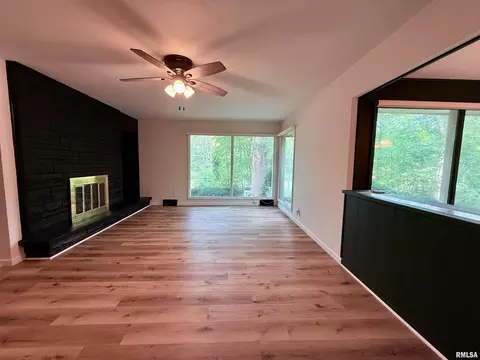 Living - 2625 E Lost Bridge Rd, Decatur, IL 62521 photo 1 of 6