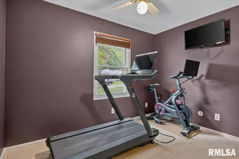 Bedroom - 5253 Carlton St, Springfield, IL 62703 photo 4 of 6