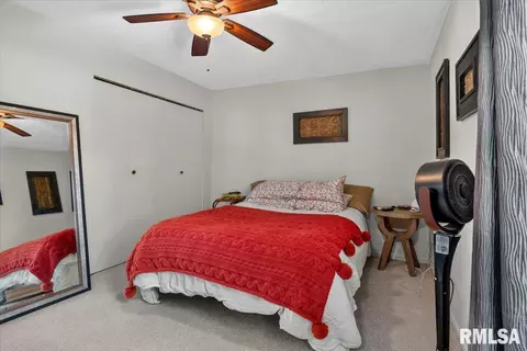 Bedroom - 5253 Carlton St, Springfield, IL 62703 photo 2 of 6