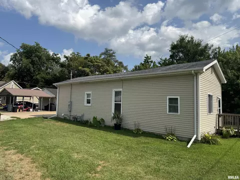 903 E Lincoln St, Havana, IL 62644