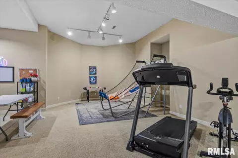 Other - 3325 Collingwood Dr, Springfield, IL 62711 photo 10 of 11