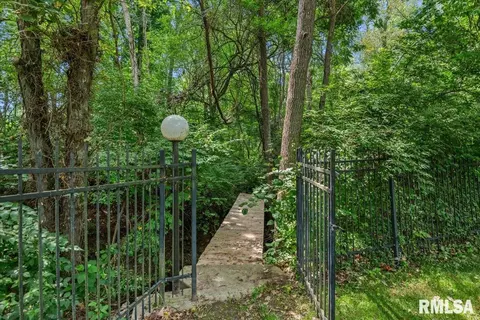 Exterior - 3325 Collingwood Dr, Springfield, IL 62711 photo 11 of 11