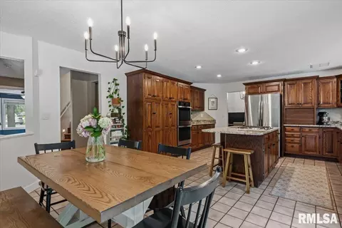 Other - 3325 Collingwood Dr, Springfield, IL 62711 photo 2 of 11