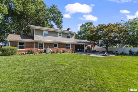 Exterior - 30 Danbury Dr, Springfield, IL 62704 photo 5 of 10