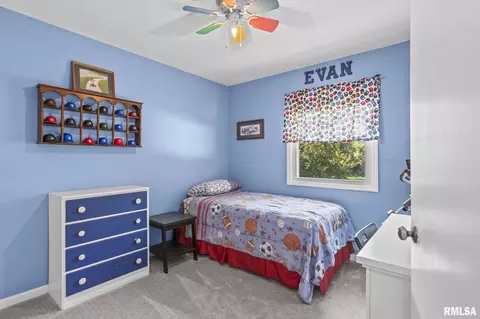 Bedroom - 30 Danbury Dr, Springfield, IL 62704 photo 6 of 9