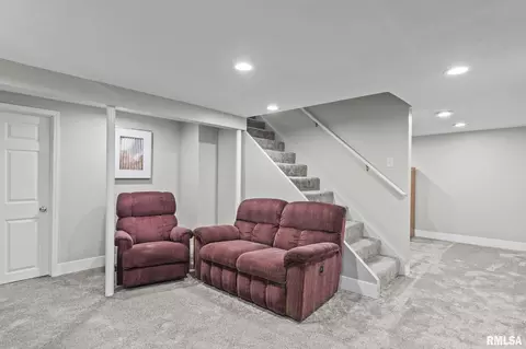 Other - 30 Danbury Dr, Springfield, IL 62704 photo 7 of 12