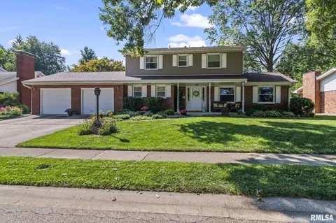 Exterior - 30 Danbury Dr, Springfield, IL 62704 photo 3 of 10