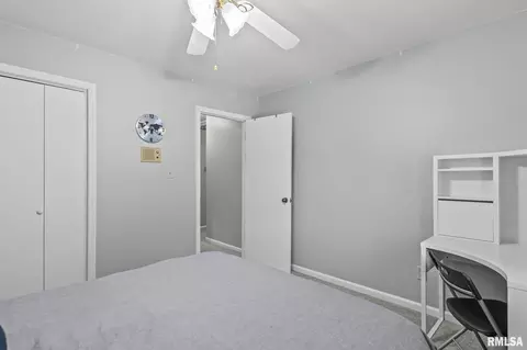 Bedroom - 30 Danbury Dr, Springfield, IL 62704 photo 9 of 9
