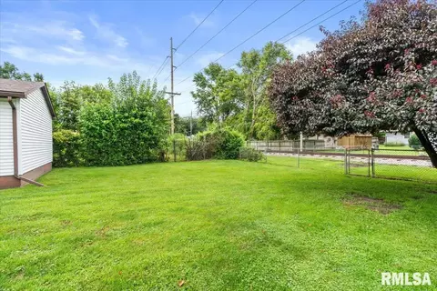Exterior - 1816 Grant St, Springfield, IL 62703 photo 6 of 6