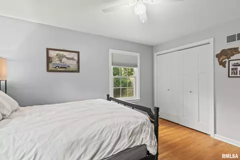 Bedroom - 14 Mclean Ln, Springfield, IL 62704 photo 6 of 6