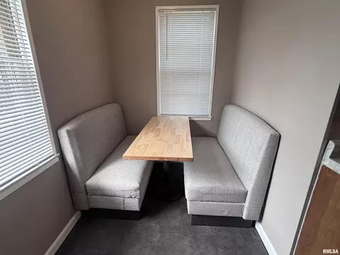 Dining - 1113 N Rutledge St, Springfield, IL 62702 photo 1 of 1
