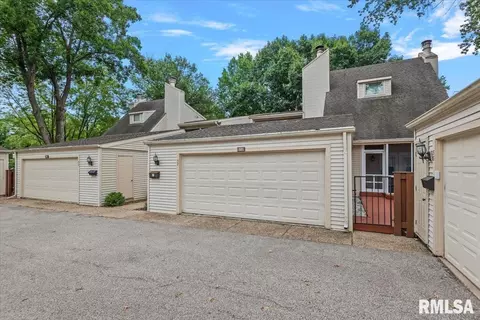 Exterior - 57 Country Pl, Springfield, IL 62703 photo 2 of 10