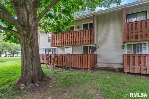 Exterior - 57 Country Pl, Springfield, IL 62703 photo 6 of 10