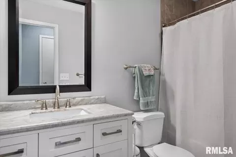Bath - 57 Country Pl, Springfield, IL 62703 photo 2 of 2