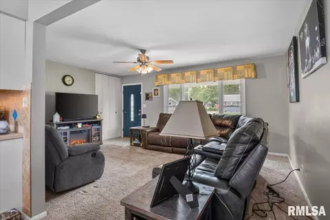 Other - 1527 Fairfield Dr, Springfield, IL 62702 photo 3 of 6
