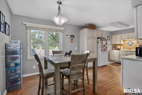 Other - 1527 Fairfield Dr, Springfield, IL 62702 photo 4 of 6