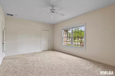 Bedroom - 2400 Aaron Ct, Springfield, IL 62704 photo 3 of 7