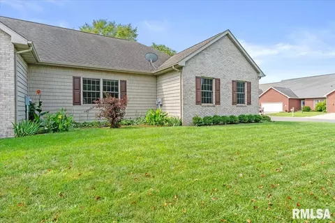 Exterior - 2400 Aaron Ct, Springfield, IL 62704 photo 3 of 3