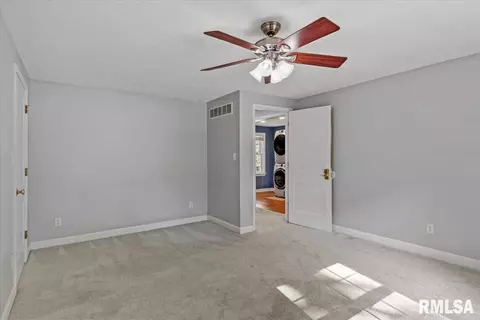 Bedroom - 1831 Illini Rd, Springfield, IL 62704 photo 4 of 7