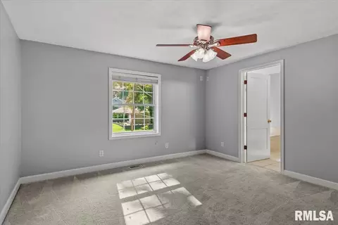 Bedroom - 1831 Illini Rd, Springfield, IL 62704 photo 2 of 7