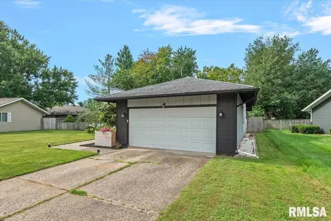 Exterior - 10 Leeds Dr, Springfield, IL 62702 photo 9 of 9