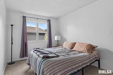 Bedroom - 10 Leeds Dr, Springfield, IL 62702 photo 4 of 5