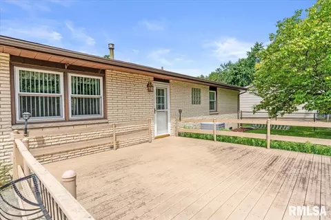 Exterior - 205 Deer Head Ln, Springfield, IL 62704 photo 3 of 9