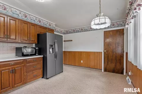 Kitchen - 205 Deer Head Ln, Springfield, IL 62704 photo 3 of 3