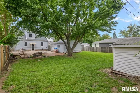 Exterior - 3312 S Spring St, Springfield, IL 62703 photo 7 of 10