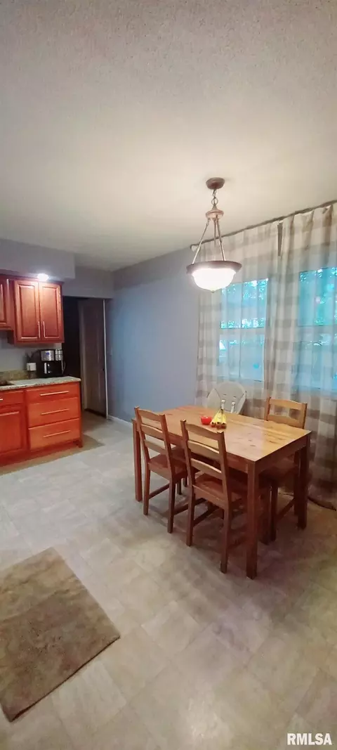 Dining - 220 N Eastview St, Camp Point, IL 62320 photo 1 of 1