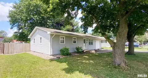Exterior - 220 N Eastview St, Camp Point, IL 62320 photo 1 of 1
