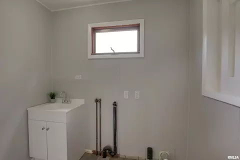 Other - 109 Sillman St, Payson, IL 62360 photo 4 of 4